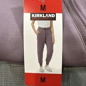 Kirkland Signature Women's Medium Light Purple Active Jogger NWT